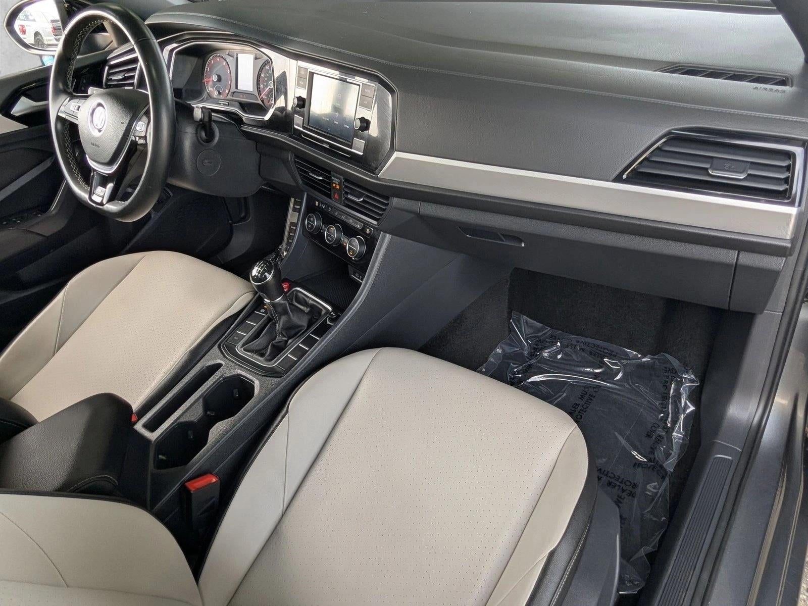 2021 Volkswagen Jetta R-Line Manual