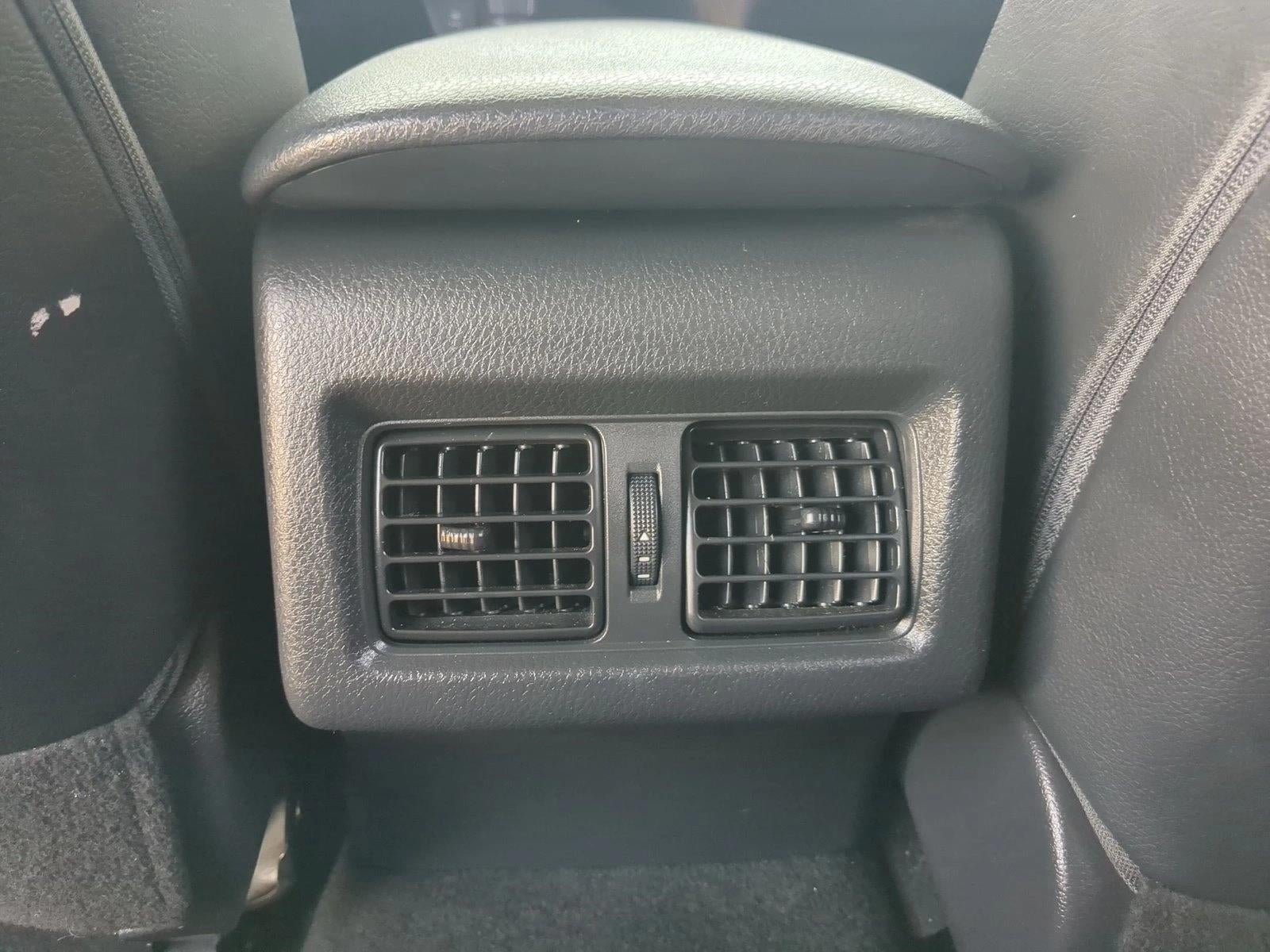 2018 Toyota Camry SE Auto (Natl)