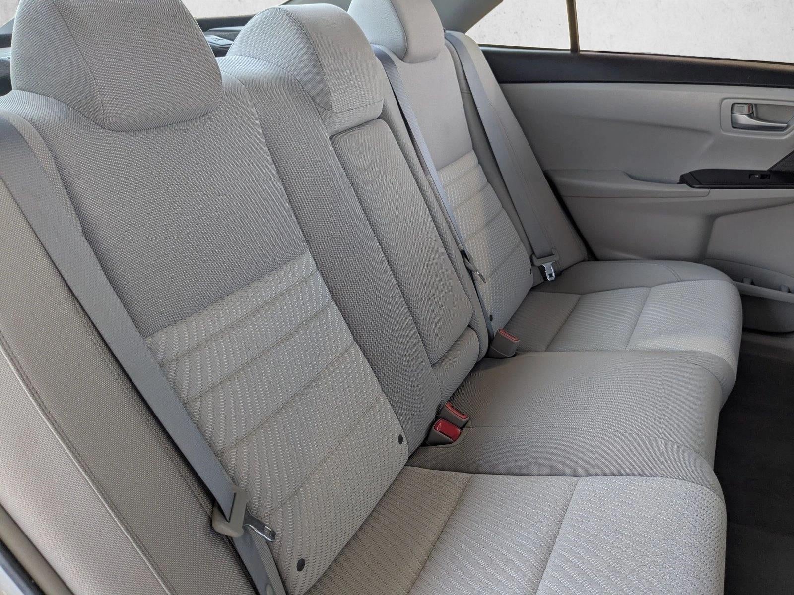 2016 Toyota Camry 4dr Sdn I4 Auto LE (SE)