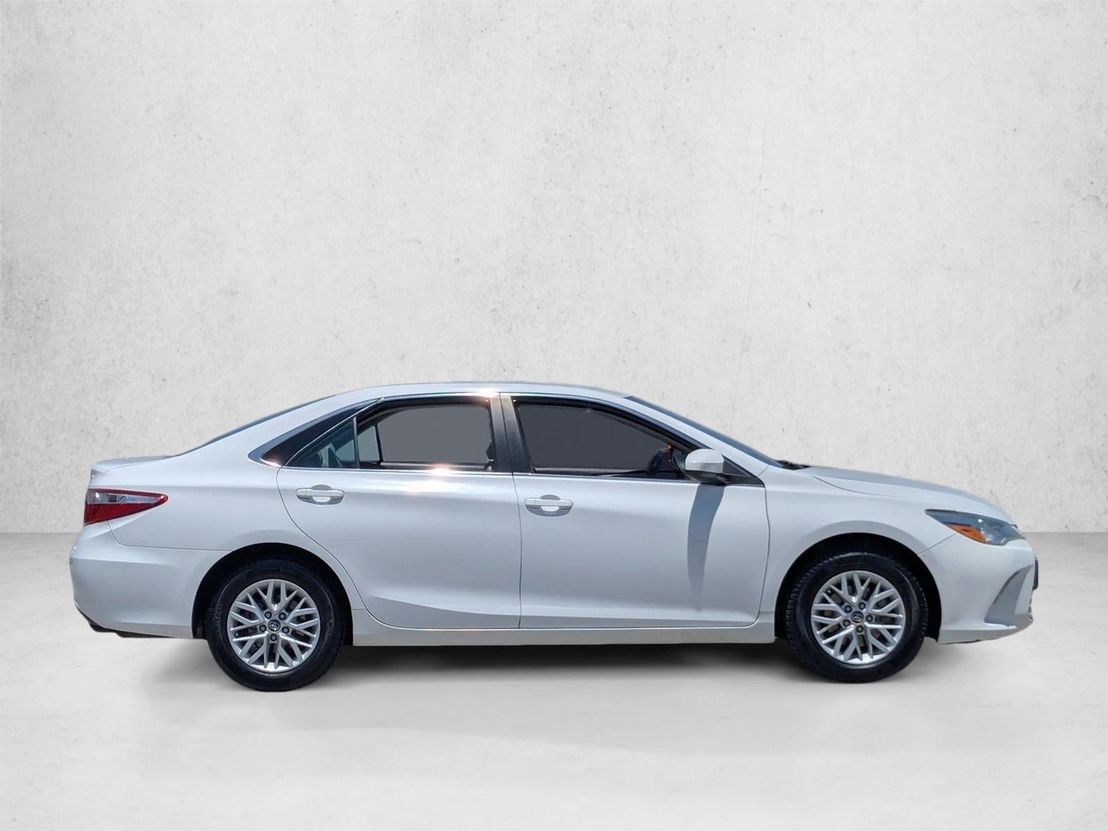 2016 Toyota Camry 4dr Sdn I4 Auto LE (SE)