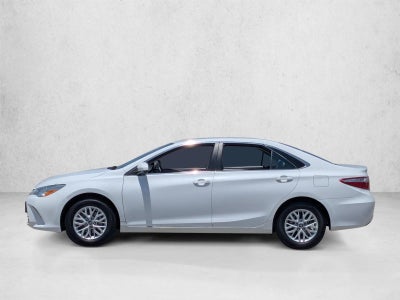 2016 Toyota Camry 4dr Sdn I4 Auto LE (SE)