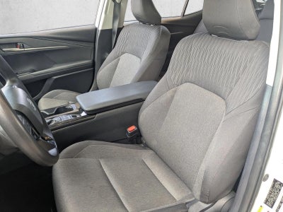 2025 Toyota Camry LE (SE)