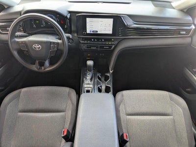2025 Toyota Camry LE (SE)