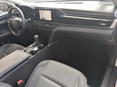 2025 Toyota Camry LE (SE)