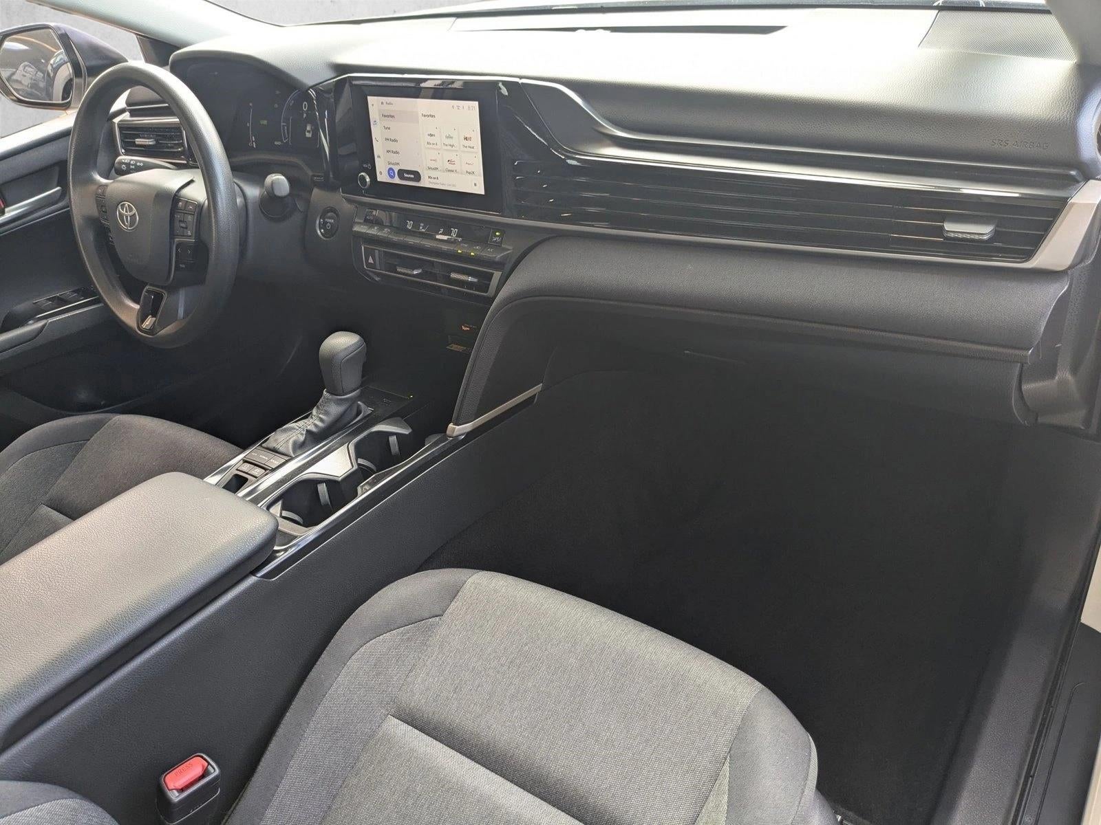 2025 Toyota Camry LE (SE)