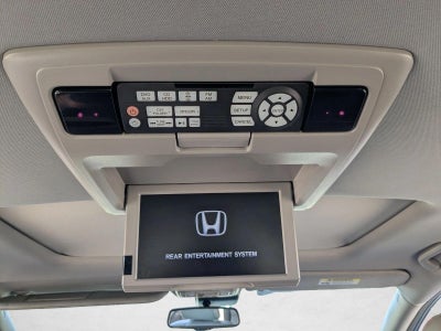 2016 Honda Odyssey Touring Elite with DVD Rear Entertainment System and Navigation