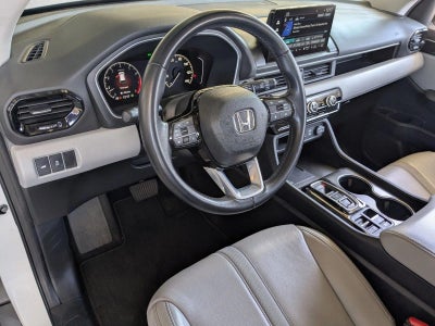 2023 Honda Pilot Touring AWD