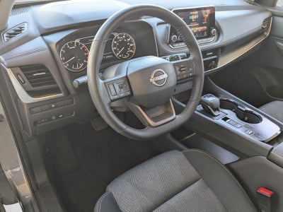 2025 Nissan Rogue FWD SV