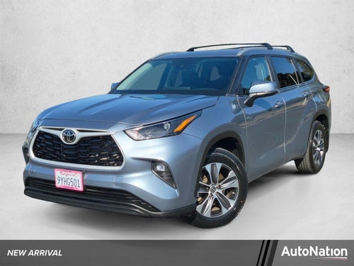 2023 Toyota Highlander XLE FWD (Natl)