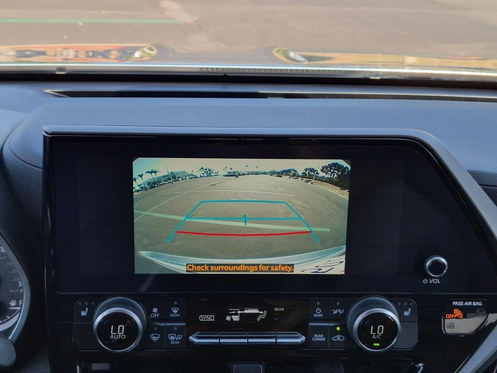 2023 Toyota Highlander XLE FWD (Natl)