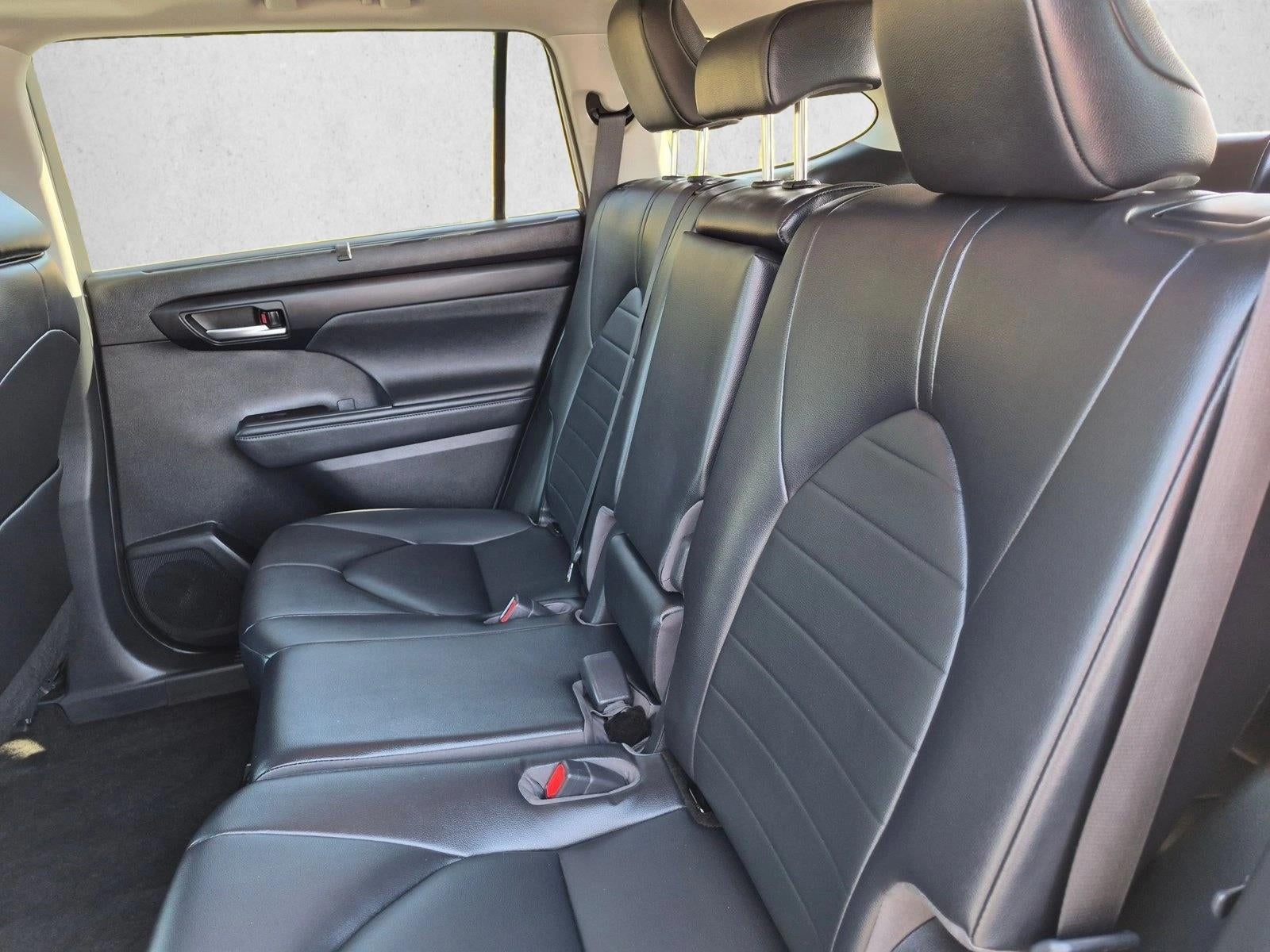 2023 Toyota Highlander XLE FWD (Natl)
