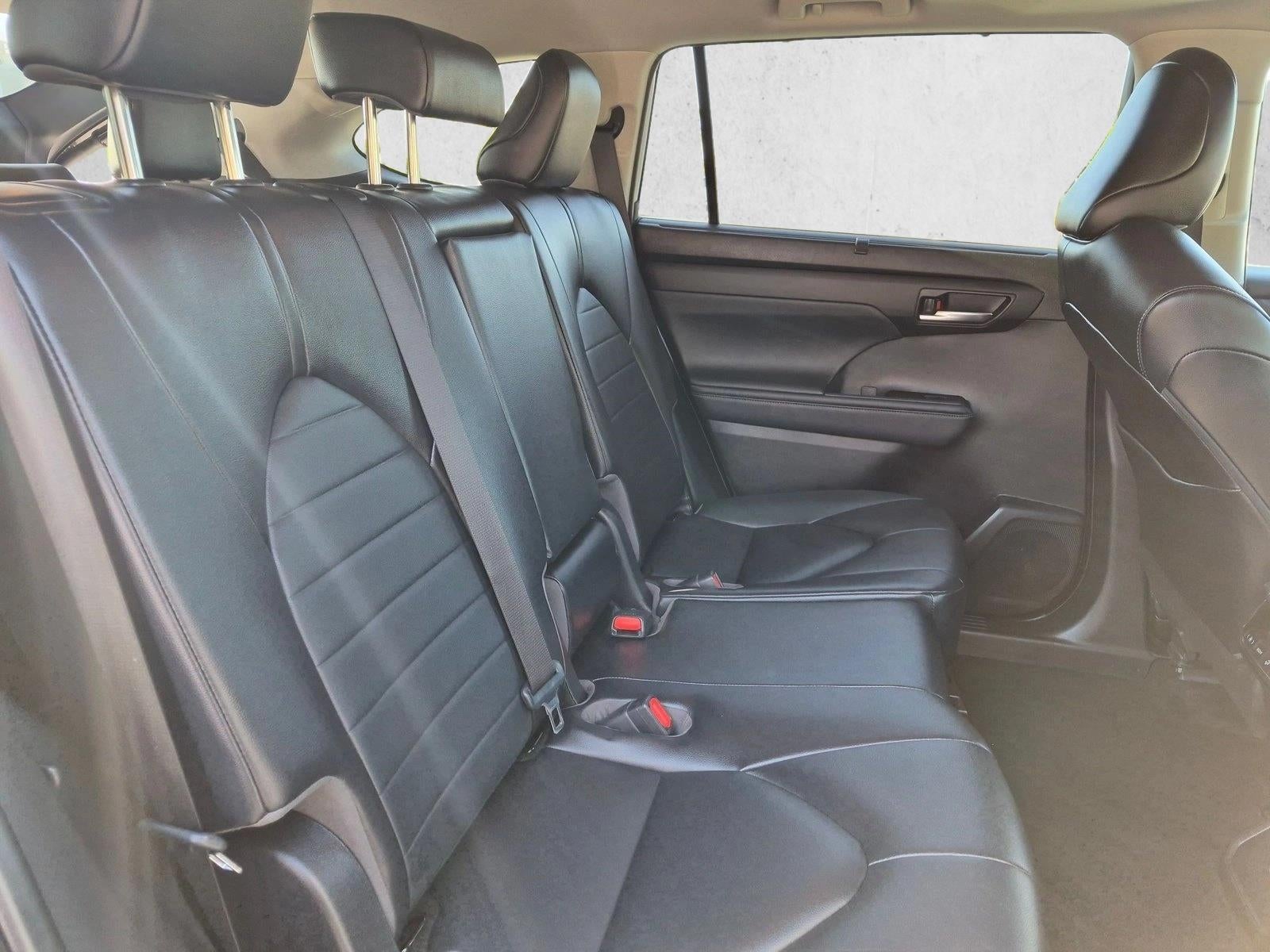 2023 Toyota Highlander XLE FWD (Natl)