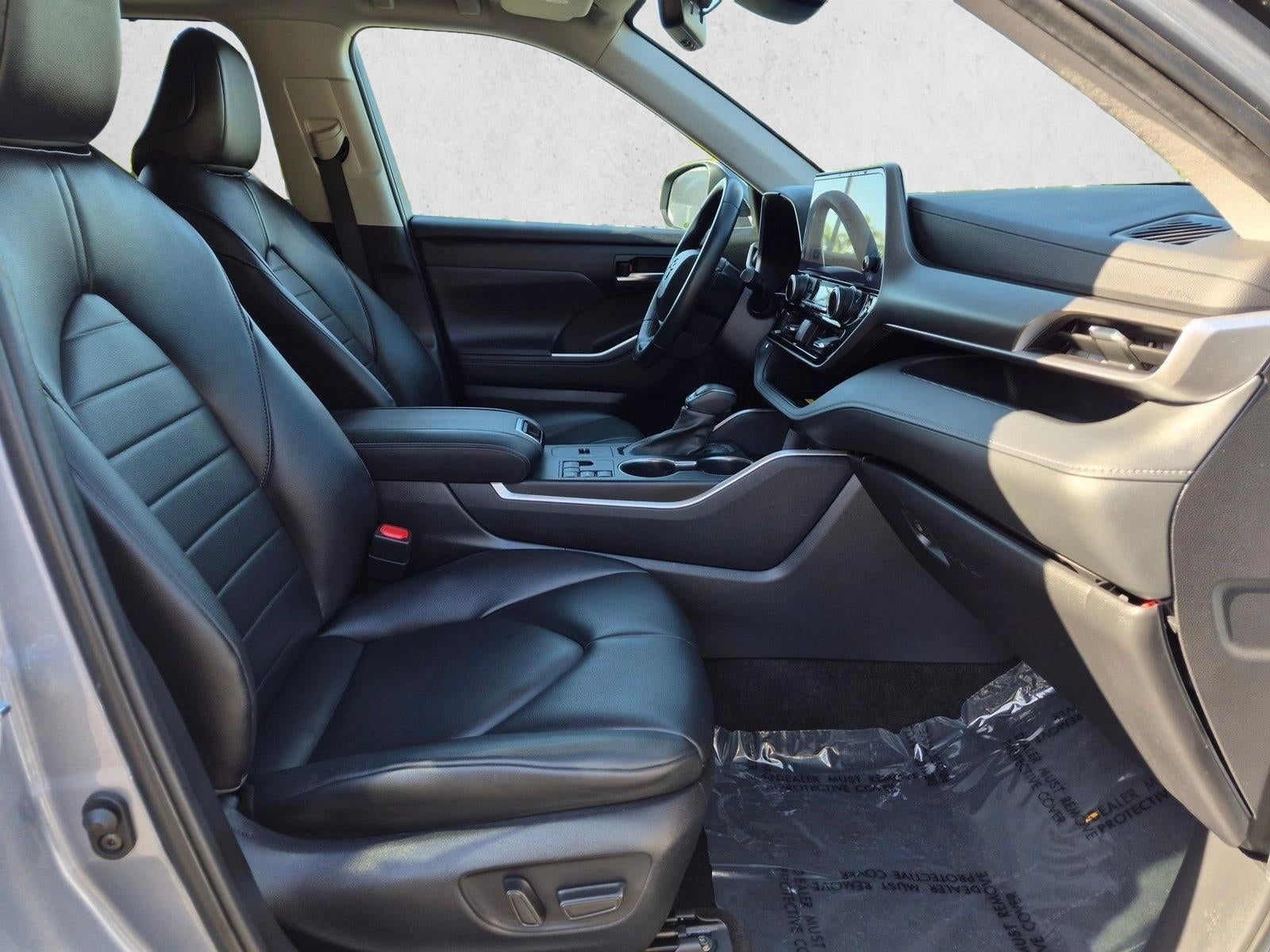 2023 Toyota Highlander XLE FWD (Natl)