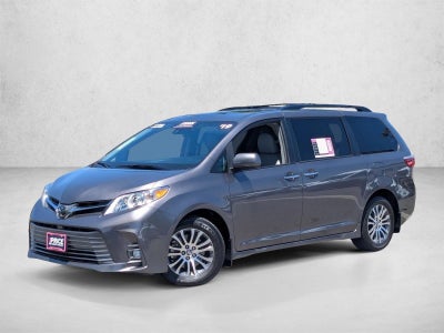 2019 Toyota Sienna XLE FWD 8-Passenger (Natl)