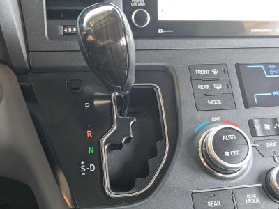 2019 Toyota Sienna XLE FWD 8-Passenger (Natl)