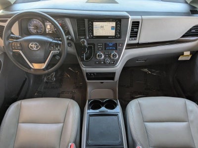 2019 Toyota Sienna XLE FWD 8-Passenger (Natl)