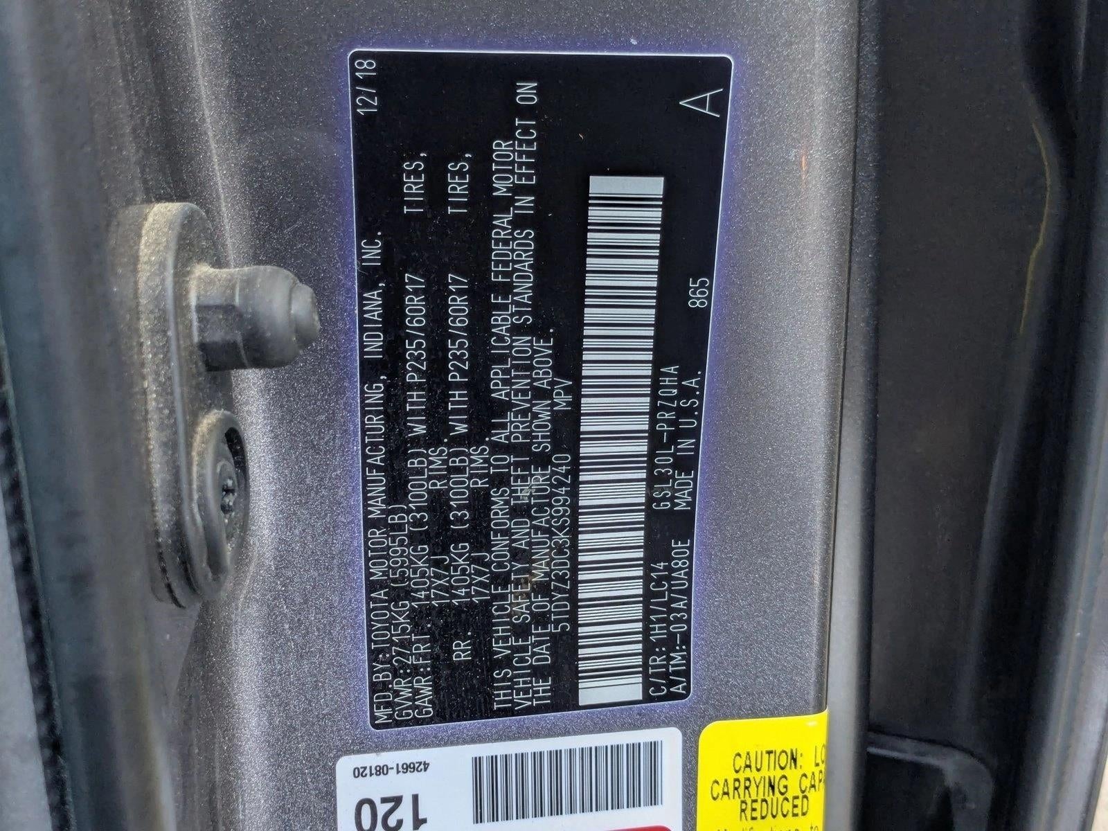 2019 Toyota Sienna XLE FWD 8-Passenger (Natl)