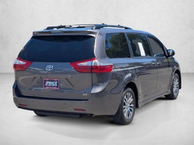 2019 Toyota Sienna XLE FWD 8-Passenger (Natl)