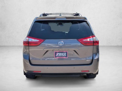 2019 Toyota Sienna XLE FWD 8-Passenger (Natl)