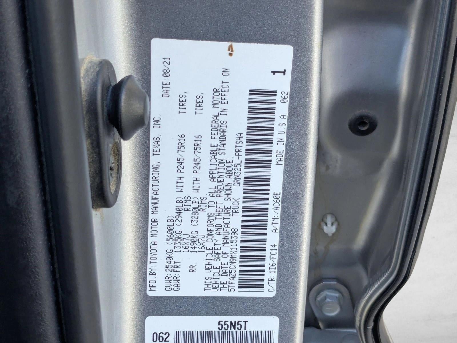 2021 Toyota Tacoma 2WD 2WD SR5 Double Cab 5' Bed V6 AT (Natl)