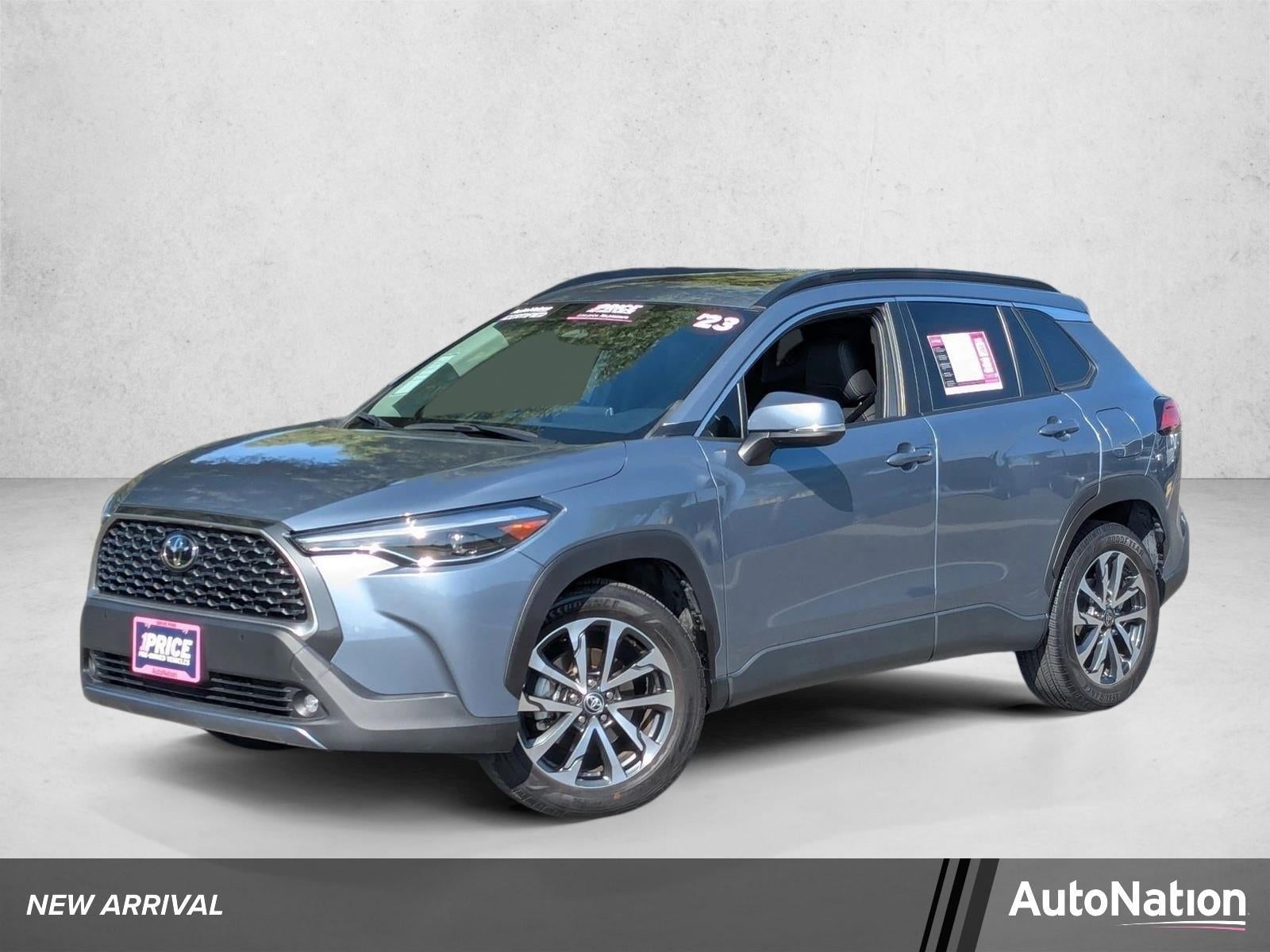 2023 Toyota Corolla Cross XLE 2WD (Natl)