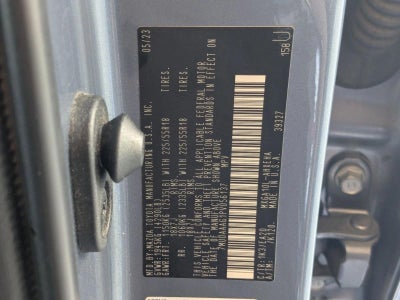 2023 Toyota Corolla Cross XLE 2WD (Natl)