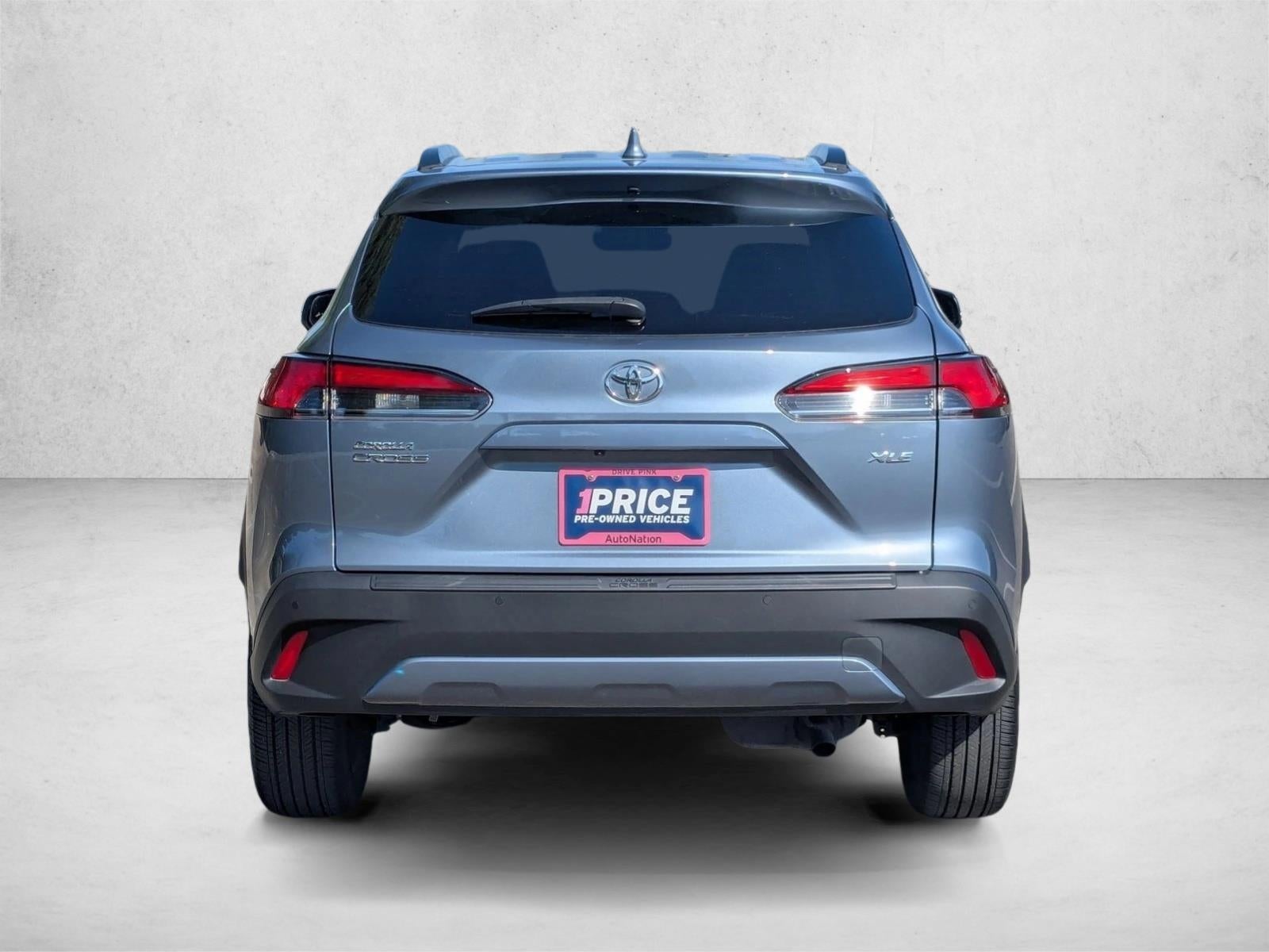 2023 Toyota Corolla Cross XLE 2WD (Natl)