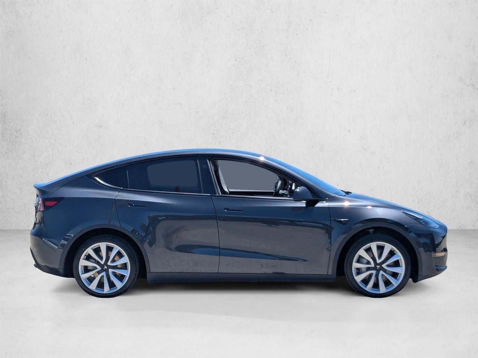 2024 Tesla Model Y Long Range RWD