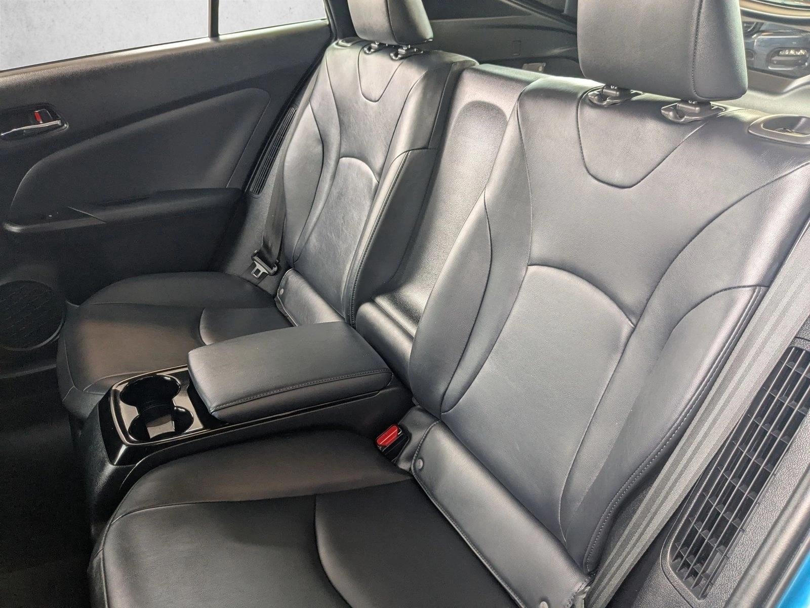 2017 Toyota Prius Prime Premium (Natl)