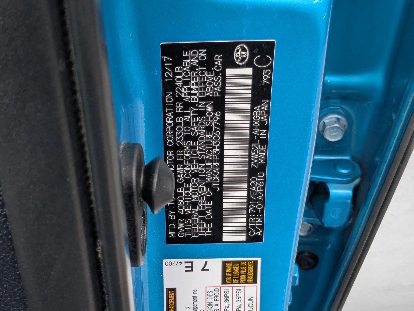 2017 Toyota Prius Prime Premium (Natl)