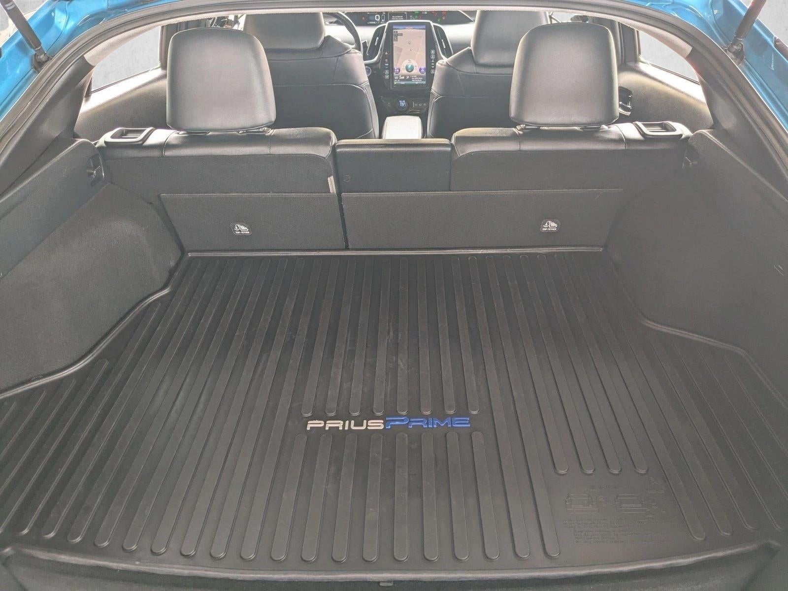 2017 Toyota Prius Prime Premium (Natl)
