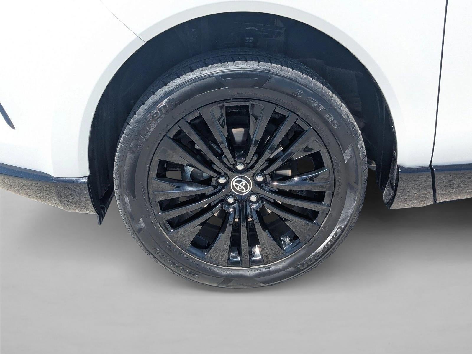 2024 Toyota Venza Nightshade AWD (Natl)