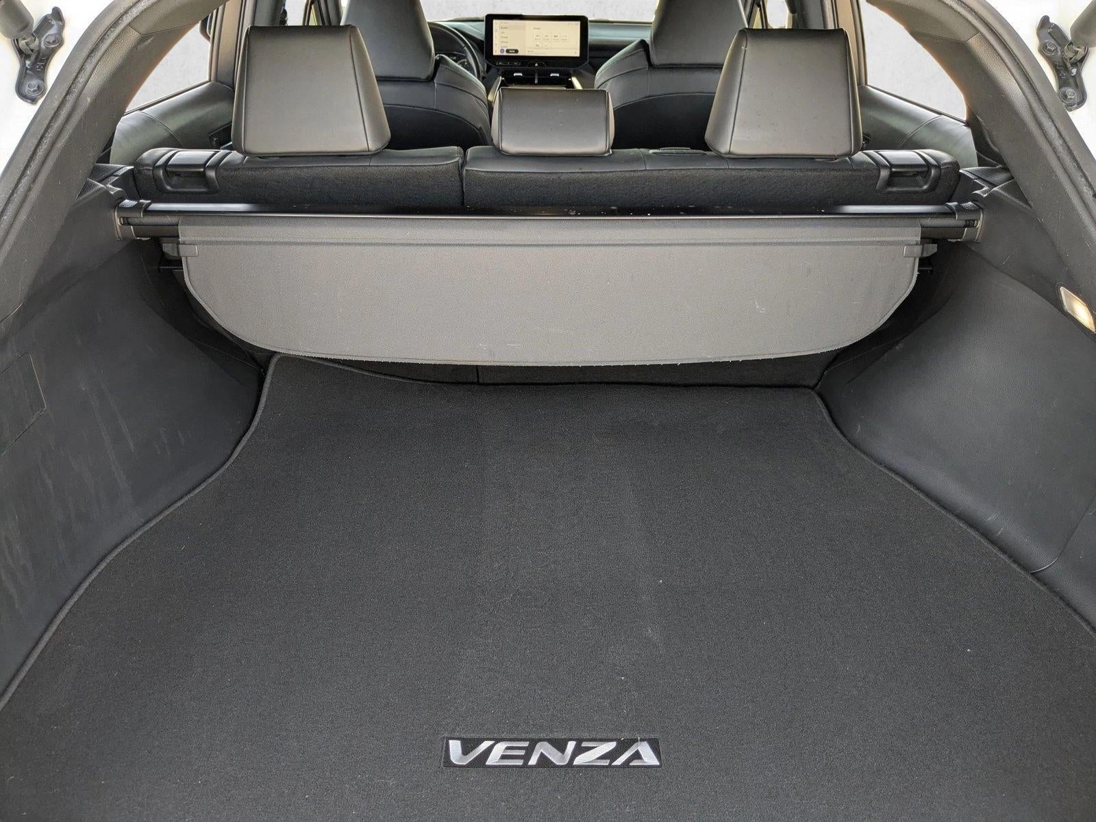 2024 Toyota Venza Nightshade AWD (Natl)