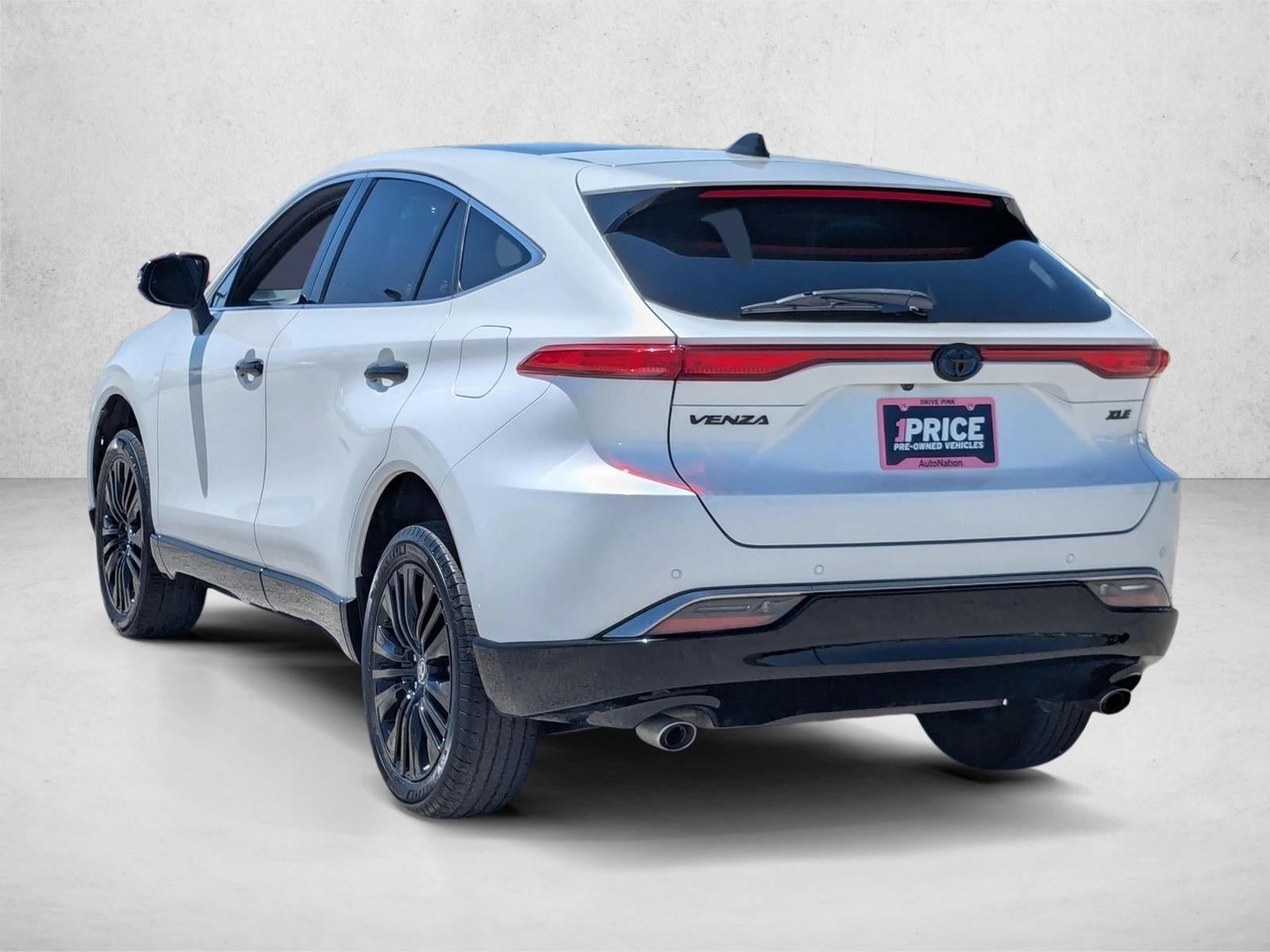 2024 Toyota Venza Nightshade AWD (Natl)