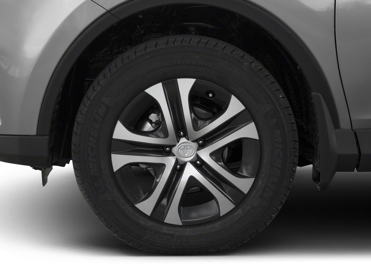 2018 Toyota RAV4 LE FWD (Natl)