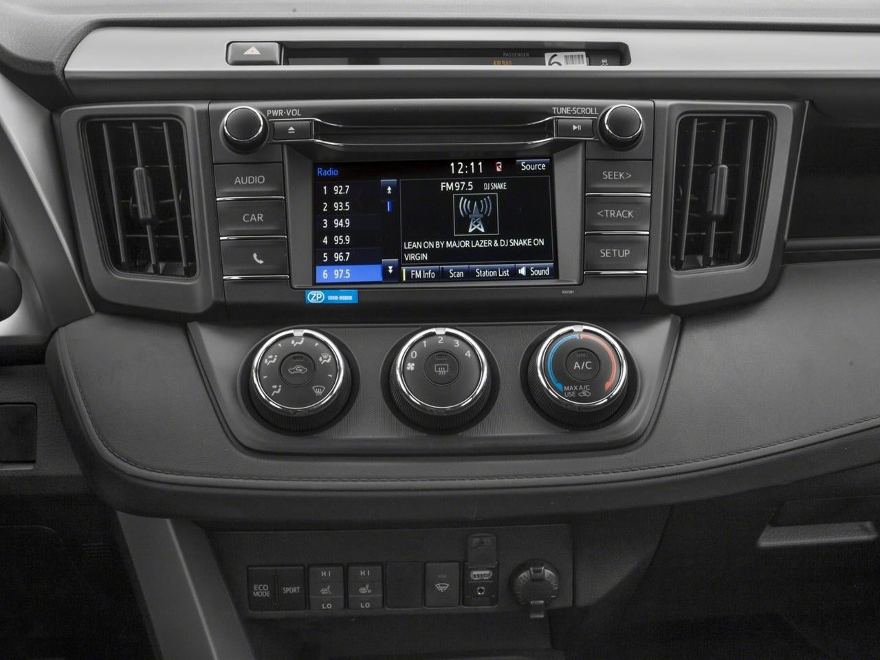 2018 Toyota RAV4 LE FWD (Natl)