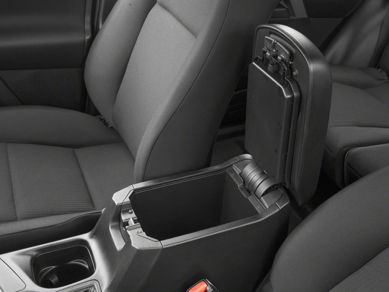 2018 Toyota RAV4 LE FWD (Natl)