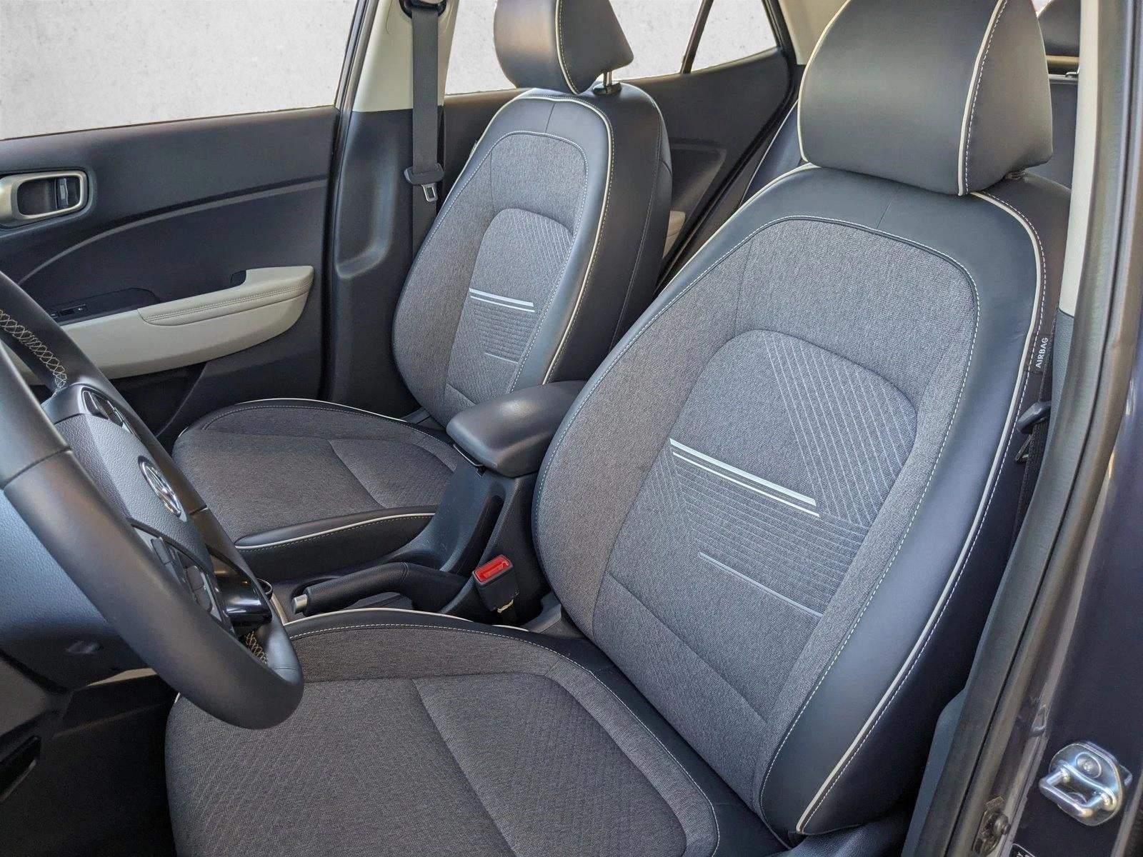 2025 Hyundai VENUE Limited IVT