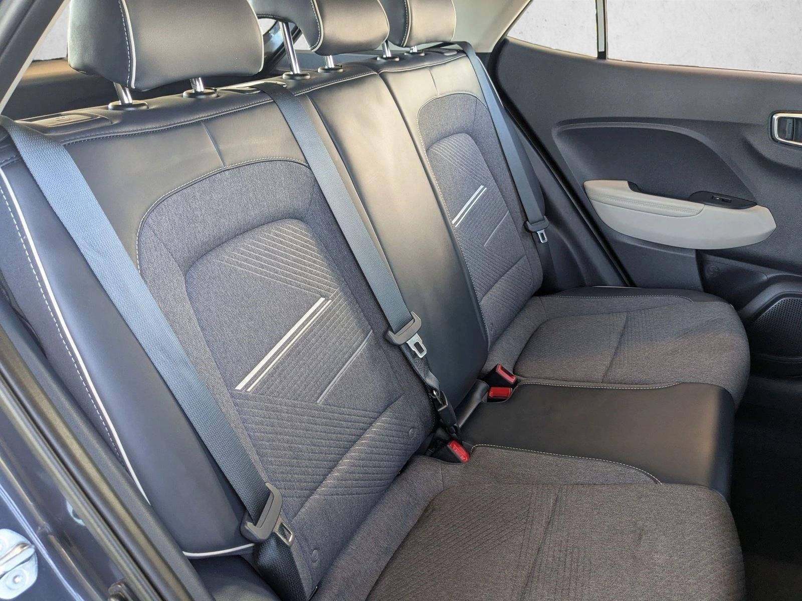 2025 Hyundai VENUE Limited IVT