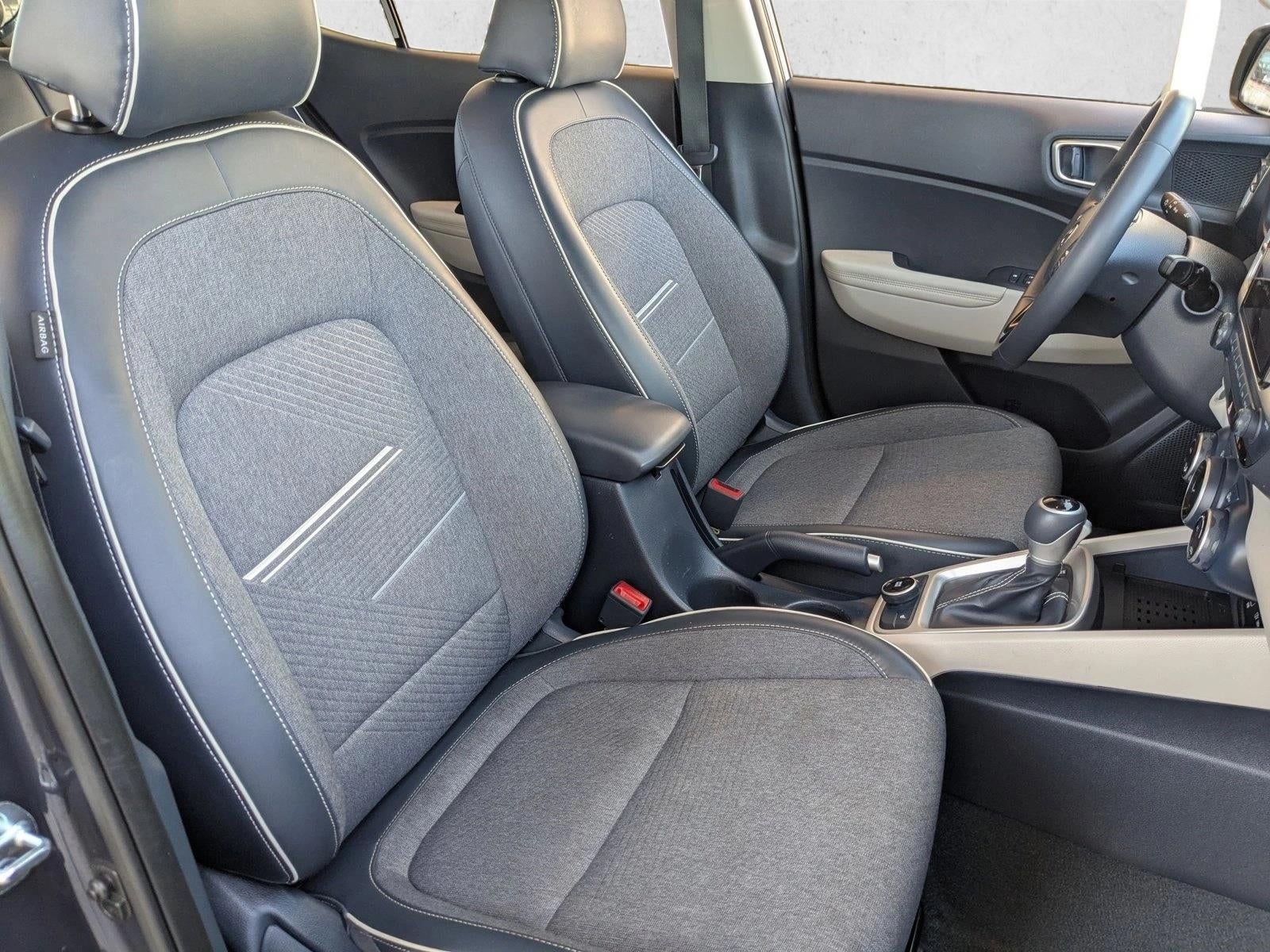 2025 Hyundai VENUE Limited IVT