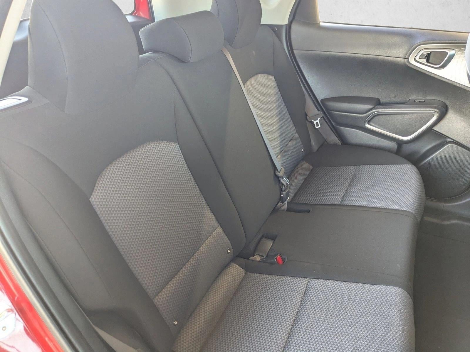 2023 Kia Soul LX IVT