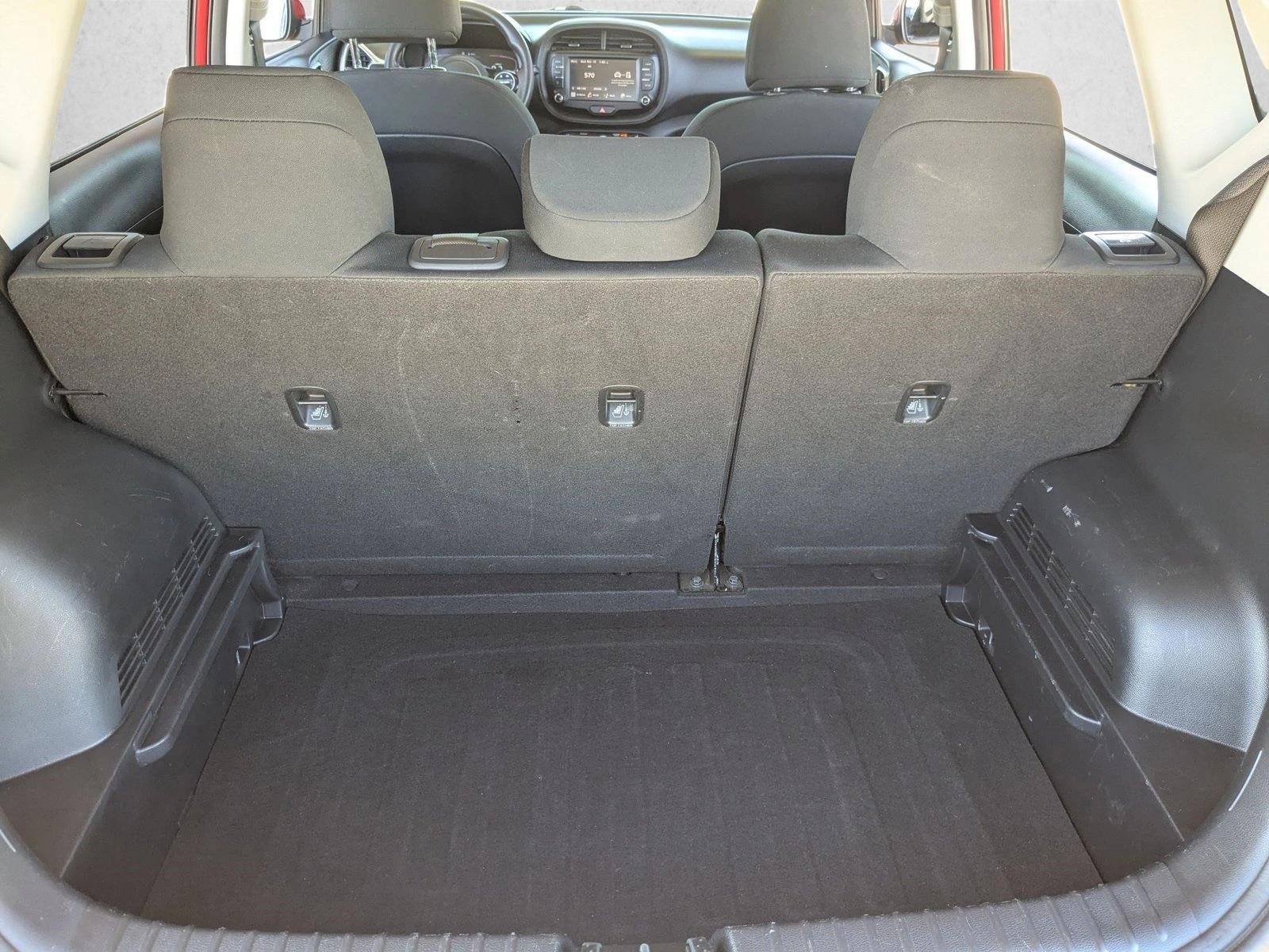 2023 Kia Soul LX IVT