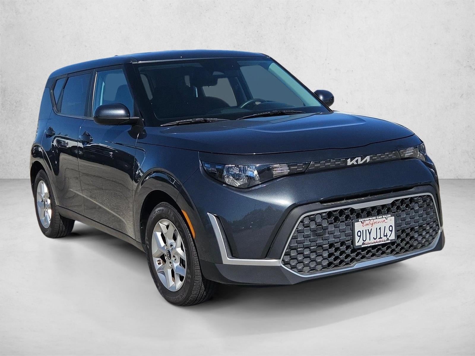 2023 Kia Soul LX IVT