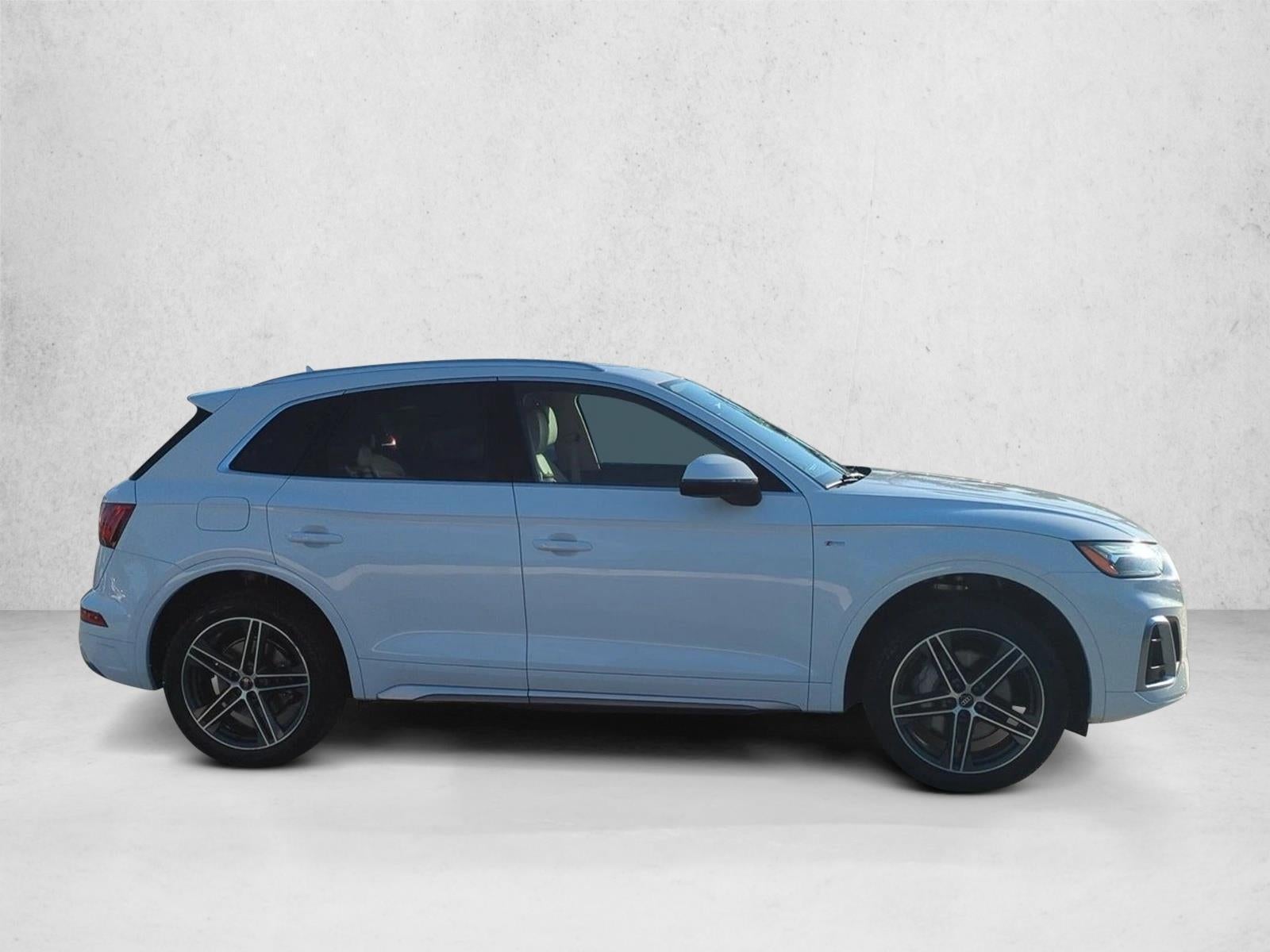 2021 Audi Q5 Premium 55 TFSI e quattro