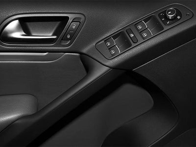 2014 Volkswagen Tiguan 2WD 4dr Auto SE w/Appearance