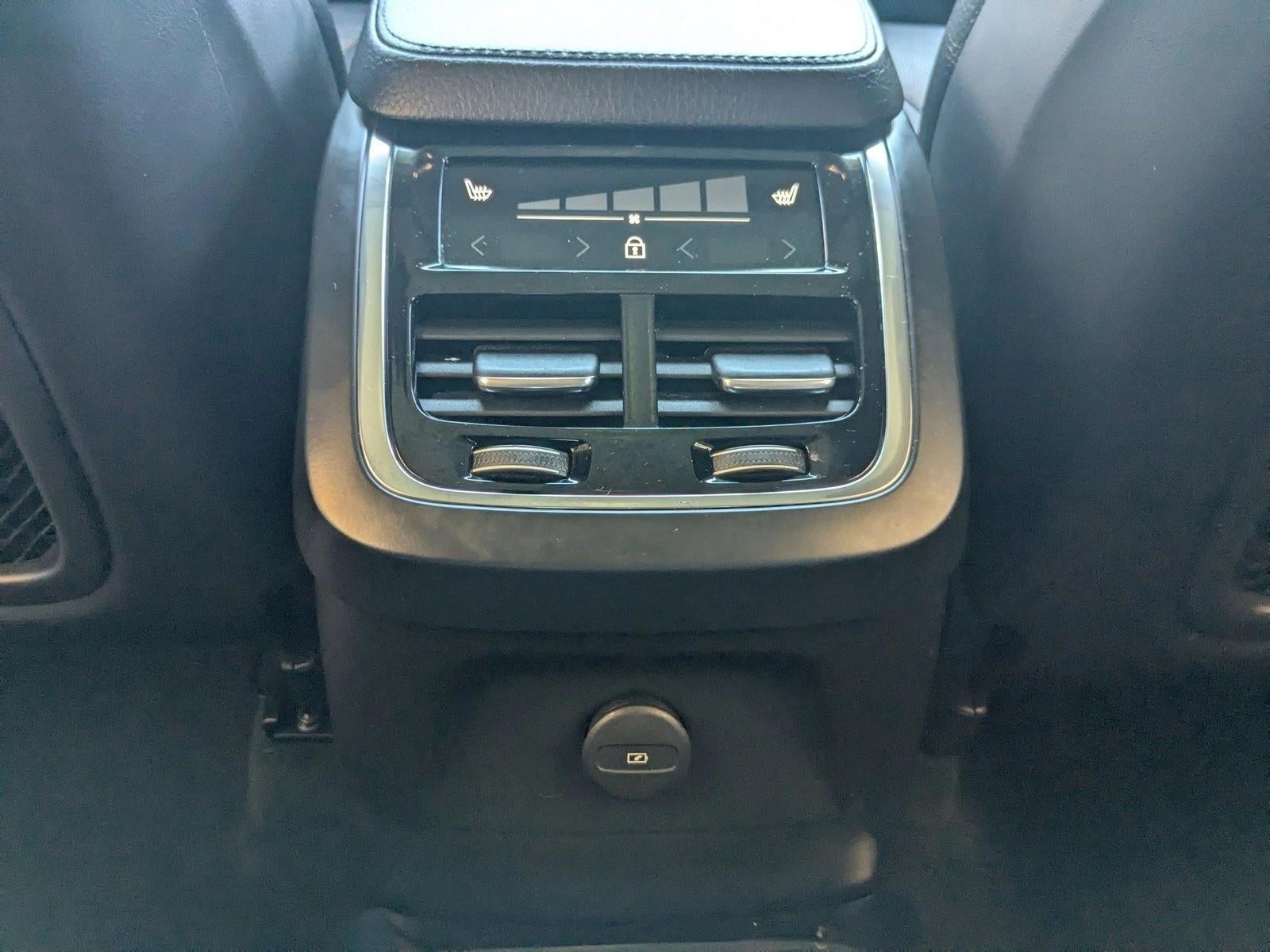 2022 Volvo XC90 Recharge Plug-In Hybrid T8 eAWD PHEV Inscription Expression 6P