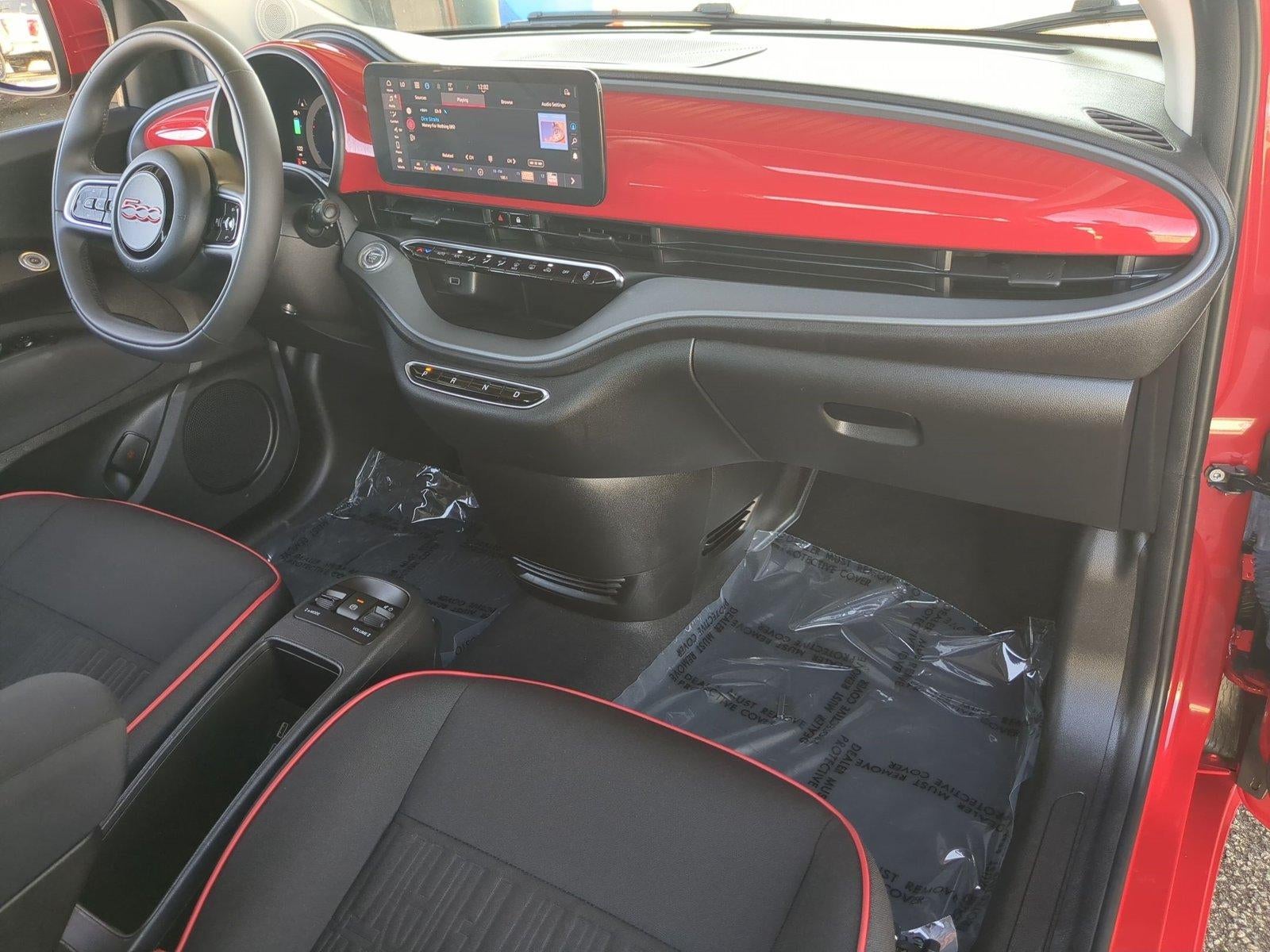 2024 FIAT 500e INSPI(RED) FWD