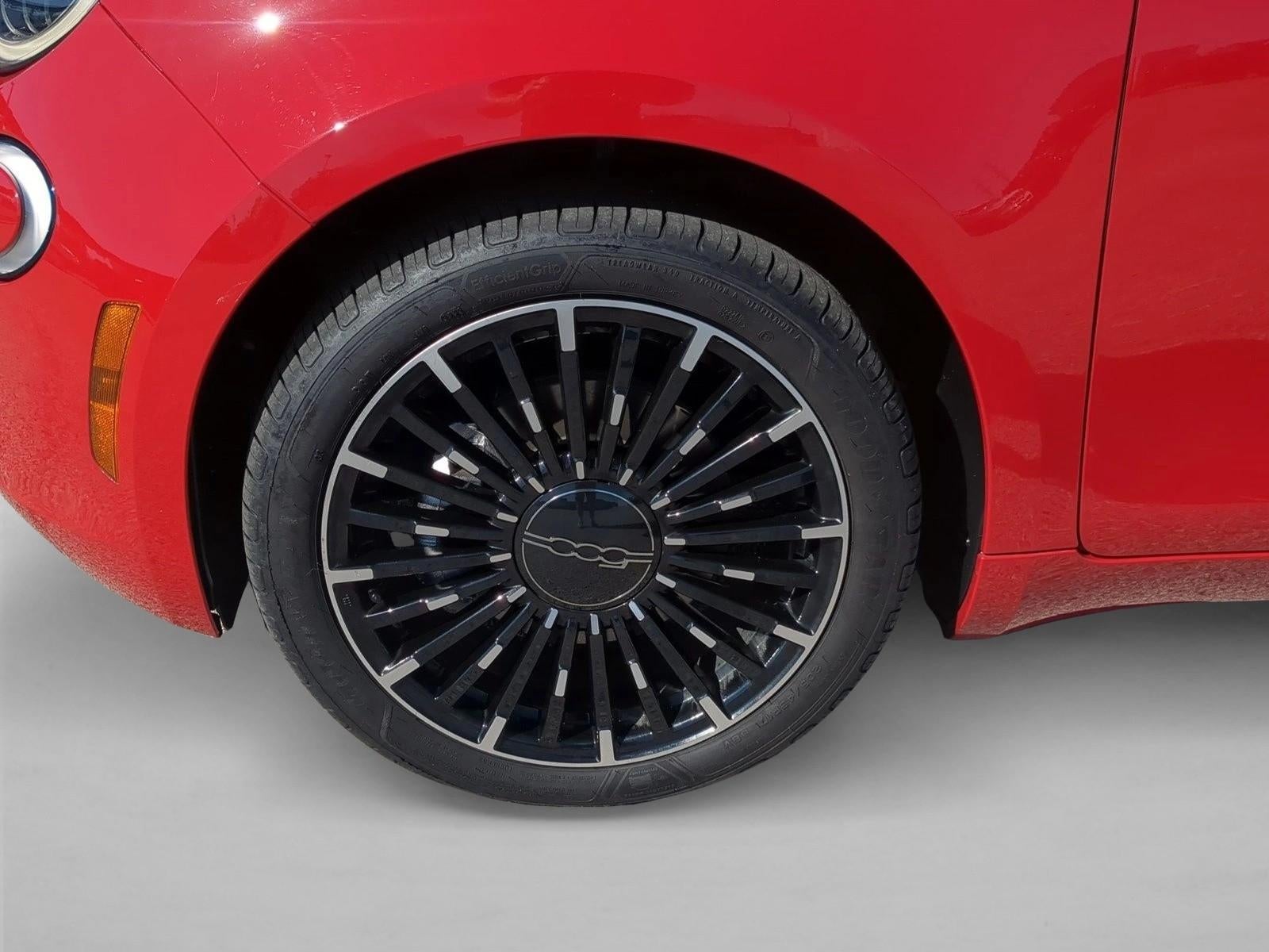 2024 FIAT 500e INSPI(RED) FWD