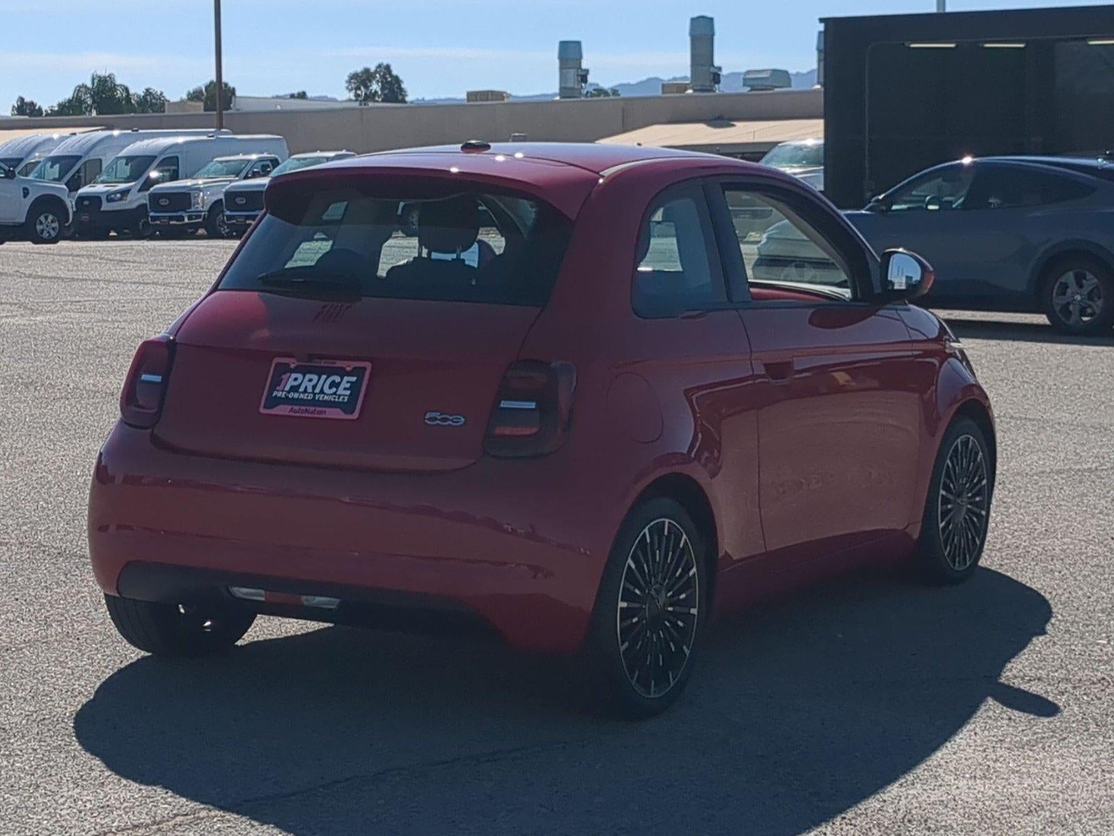 2024 FIAT 500e INSPI(RED) FWD