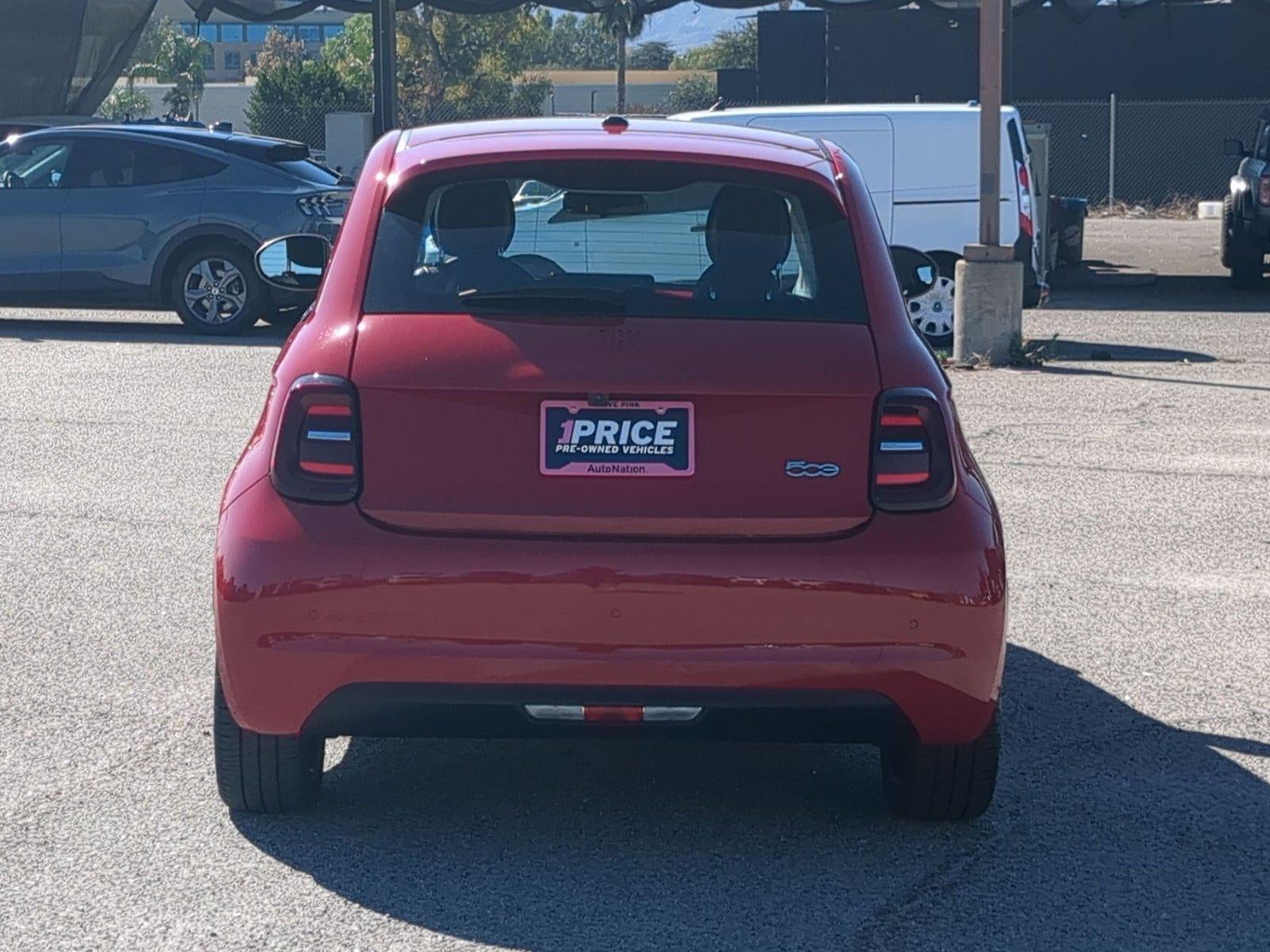 2024 FIAT 500e INSPI(RED) FWD